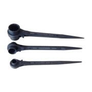 Усиленный трещоточный ступичный ключ Rockforce RF-8221719(18569)