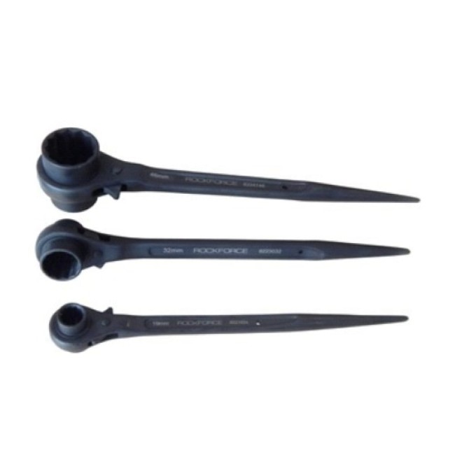 Усиленный трещоточный ступичный ключ Rockforce RF-8221924(18573)