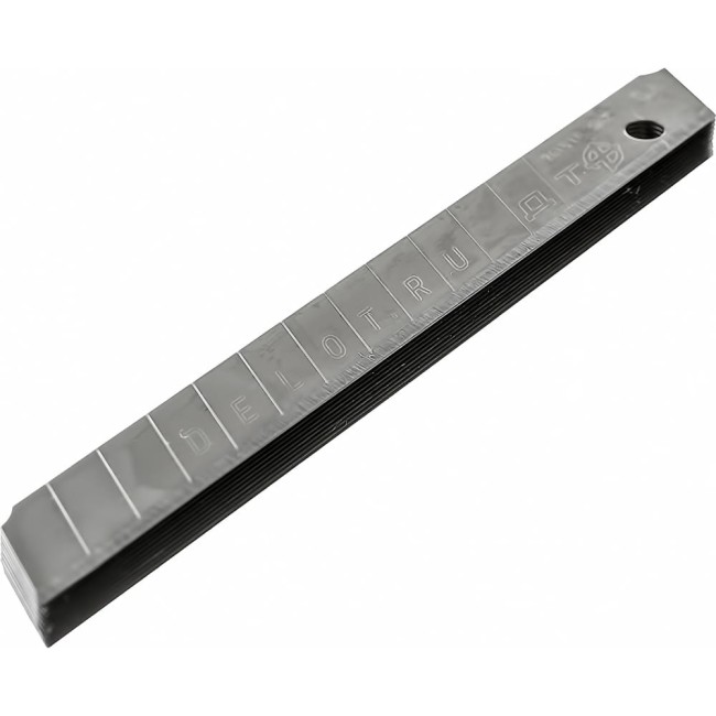 Лезвие Дело Техники 9 мм 261914